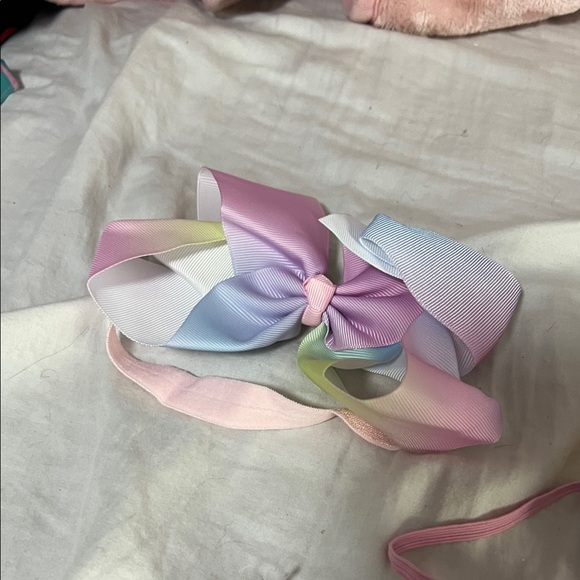 ONE Colorful Ruffled Skirt with Accessories - Picture 4 of 4